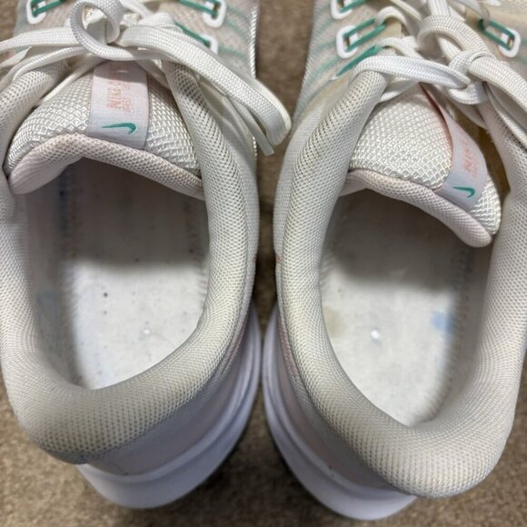 Size 11 Nike Quest 4 DA1106-105 Women's Mesh Running Shoes No Insoles - Picture 6 of 14